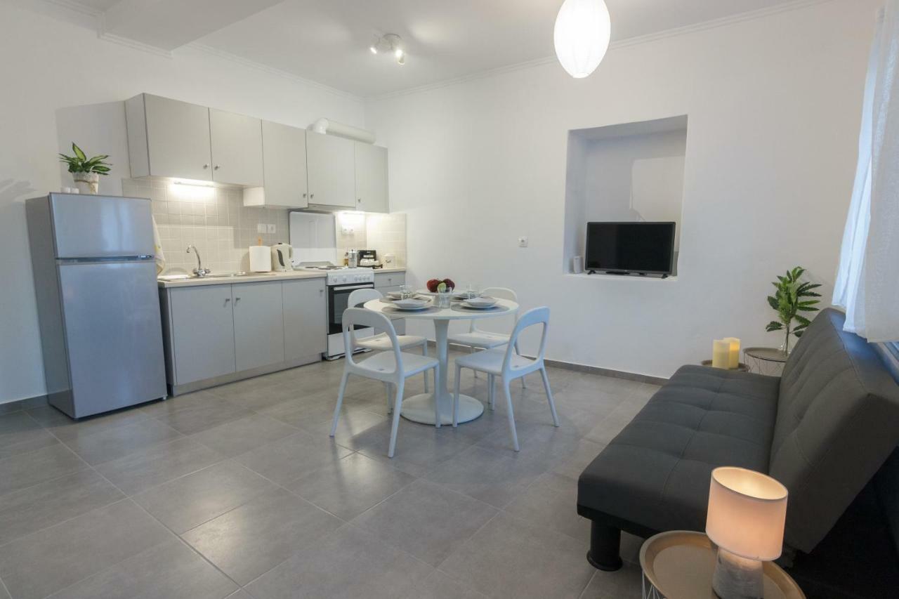 Infinity Apartment Leonidio Bagian luar foto