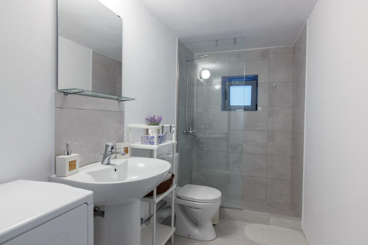 Infinity Apartment Leonidio Bagian luar foto